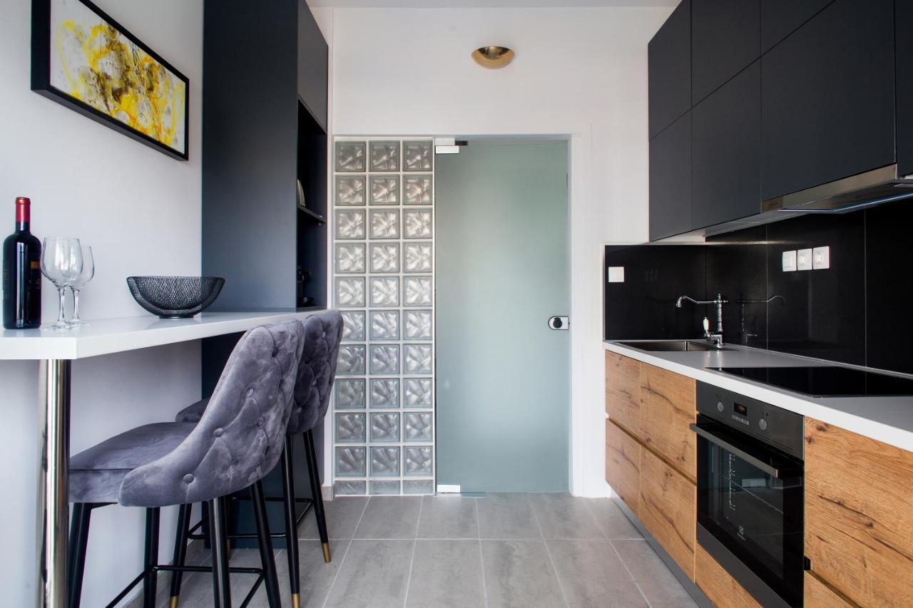 Athenalux Apartment Modern Bright Exterior foto
